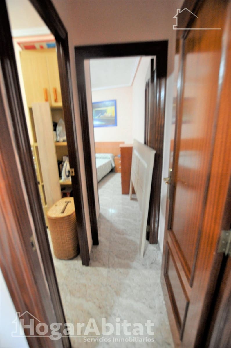 4 bedroom Flat for sale in Manises - € 225,000 (Ref: 9778199)