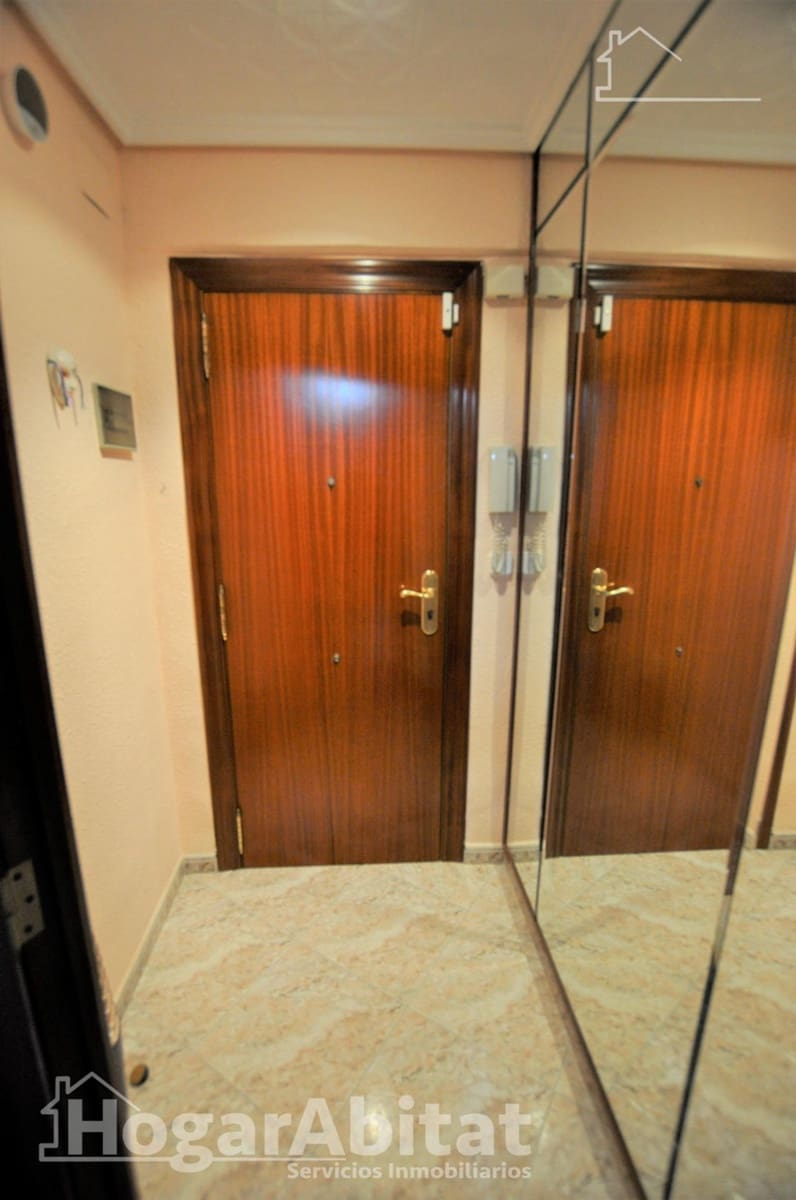 4 bedroom Flat for sale in Manises - € 225,000 (Ref: 9778199)