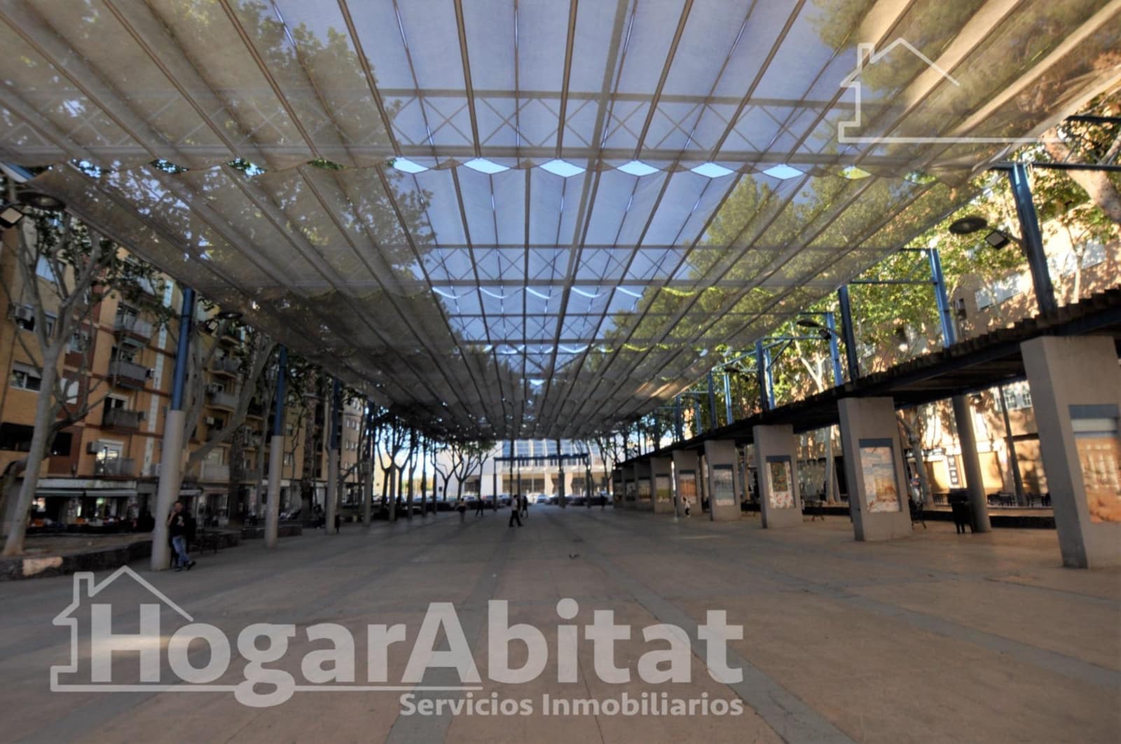 4 bedroom Flat for sale in Manises - € 225,000 (Ref: 9778199)