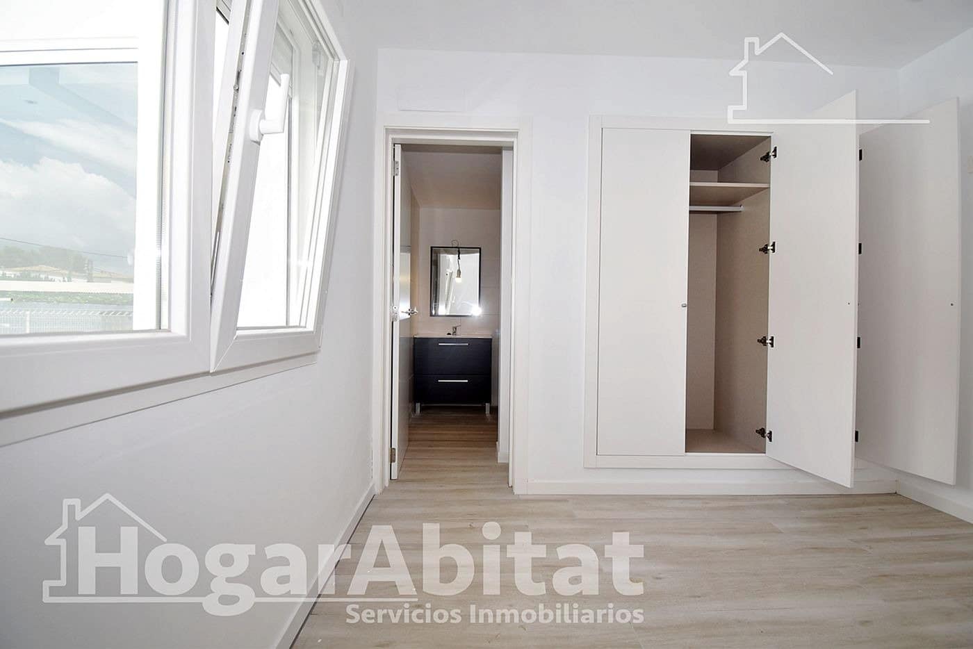 3 soveværelse Villa til salg i Benicassim med swimmingpool garage - € 790.000 (Ref: 9778201)