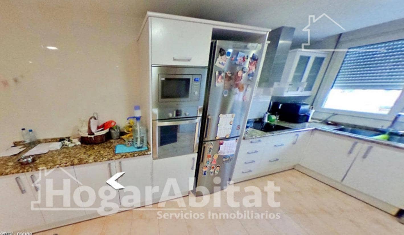 Piso de 4 habitaciones en Vila-real en venta con garaje - 281.000 € (Ref: 9778204)