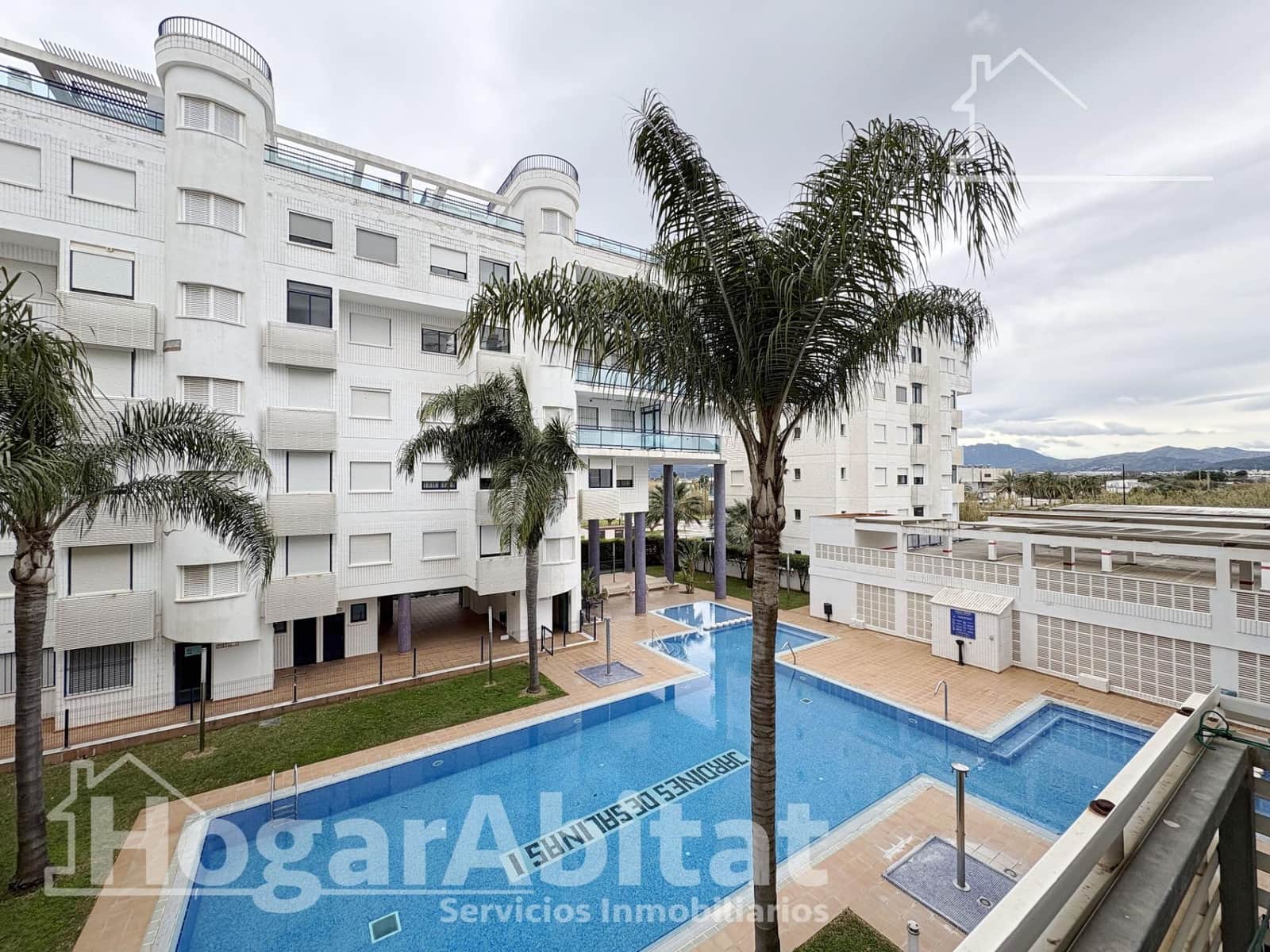 2 makuuhuone Asunto myytävänä paikassa Daimus mukana uima-altaan - 220 000 € (Ref: 9778206)