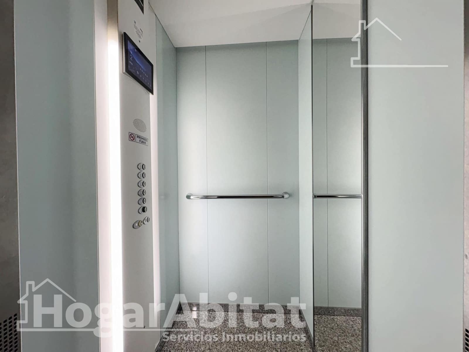 2 makuuhuone Asunto myytävänä paikassa Daimus mukana uima-altaan - 220 000 € (Ref: 9778206)