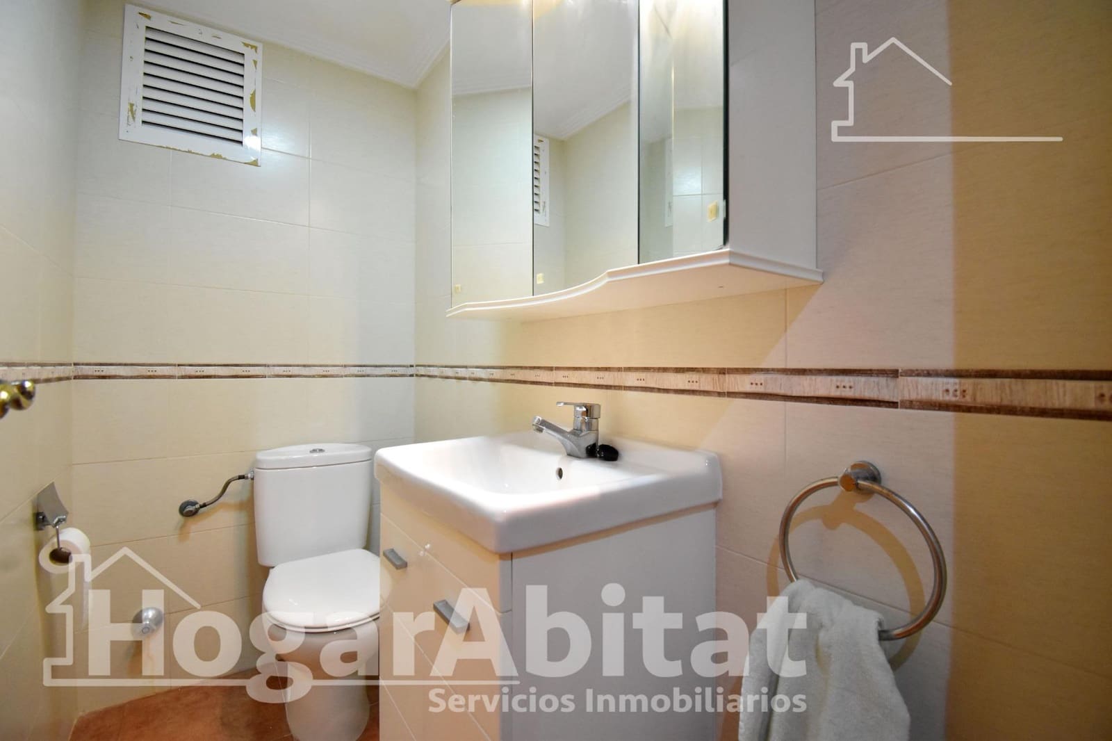 3 bedroom Flat for sale in Tavernes de la Valldigna with garage - € 230,000 (Ref: 9778212)