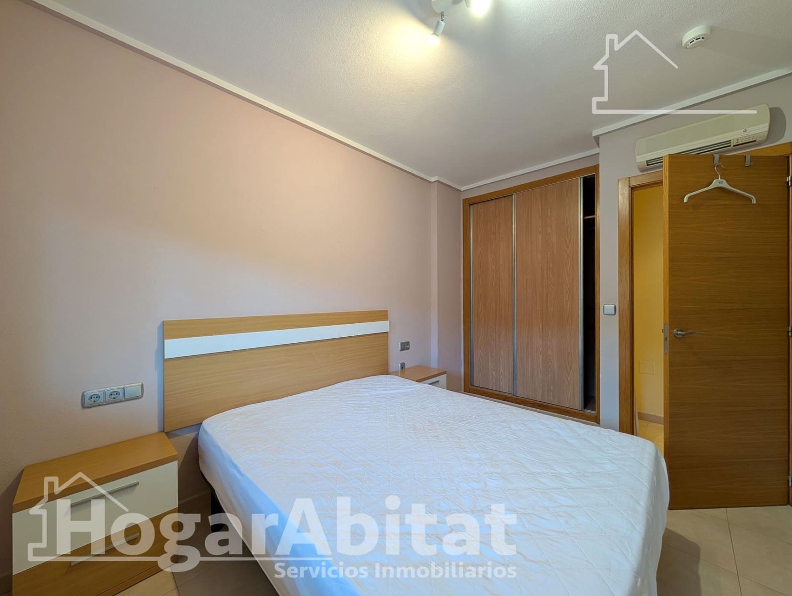 2 makuuhuone Asunto myytävänä paikassa Alicante kaupunki mukana uima-altaan 
autotalli - 205 000 € (Ref: 9778224)