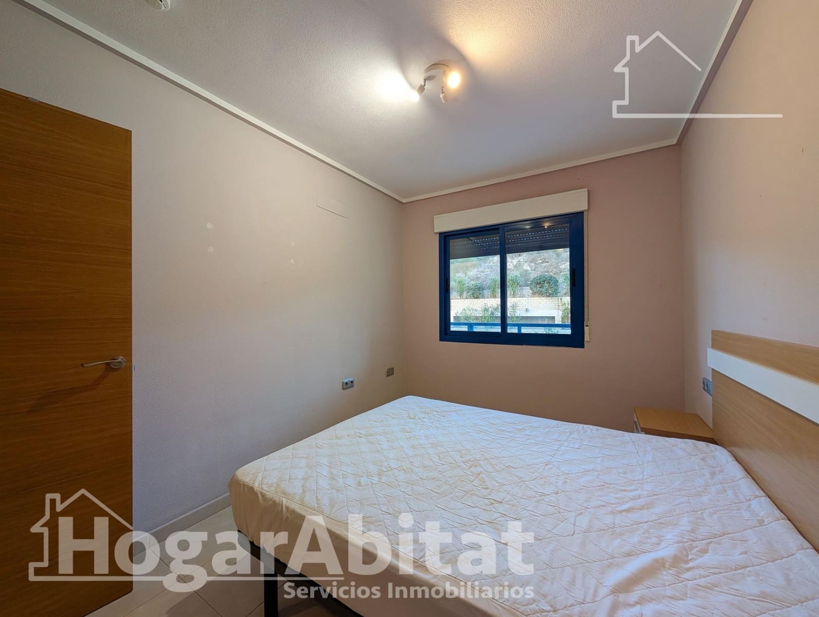 2 makuuhuone Asunto myytävänä paikassa Alicante kaupunki mukana uima-altaan 
autotalli - 205 000 € (Ref: 9778224)