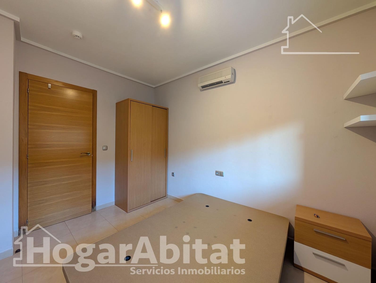 2 makuuhuone Asunto myytävänä paikassa Alicante kaupunki mukana uima-altaan 
autotalli - 205 000 € (Ref: 9778224)