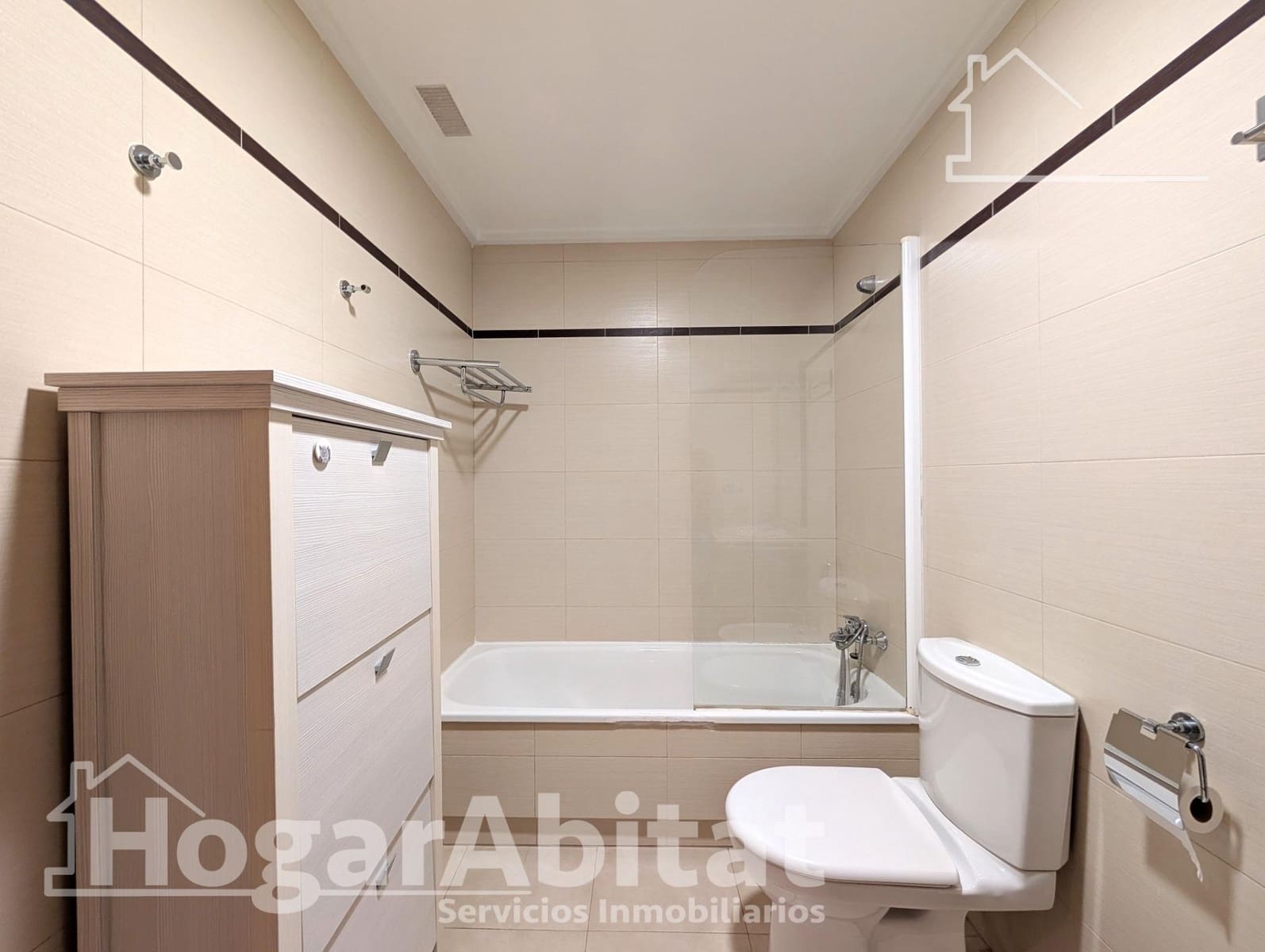 2 makuuhuone Asunto myytävänä paikassa Alicante kaupunki mukana uima-altaan 
autotalli - 205 000 € (Ref: 9778224)