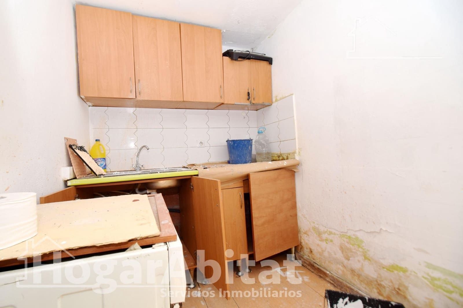 4 soveværelse Byhus til salg i La Vall d'Uixo med garage - € 80.000 (Ref: 9778230)