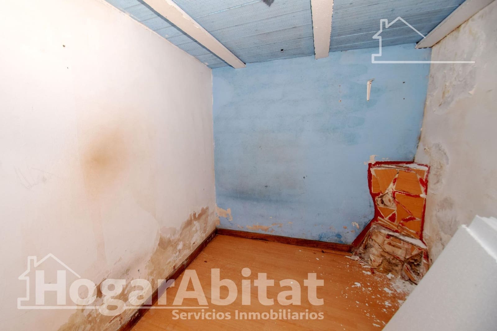 4 soveværelse Byhus til salg i La Vall d'Uixo med garage - € 80.000 (Ref: 9778230)