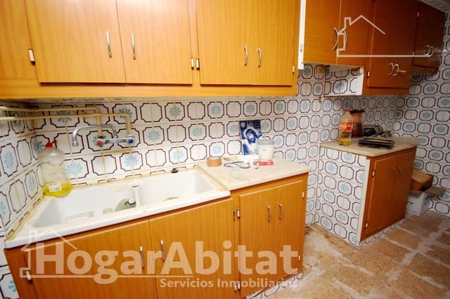 6 slaapkamer Huis te koop in L'Alcora - € 75.000 (Ref: 9778231)