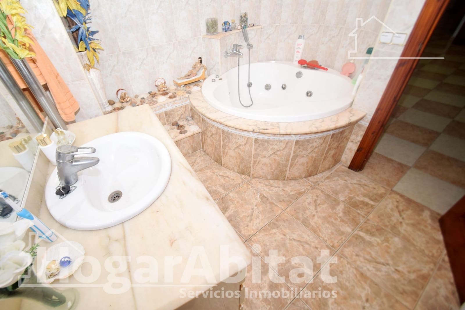 6 sypialnia Dom na sprzedaż w Castello de la Plana - 250 000 € (Ref: 9778238)