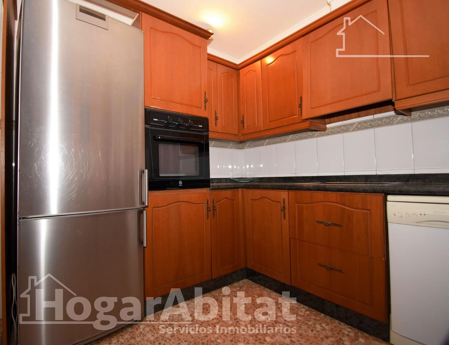 5 makuuhuone Omakotitalo myytävänä paikassa Pego mukana 
autotalli - 148 000 € (Ref: 9778242)