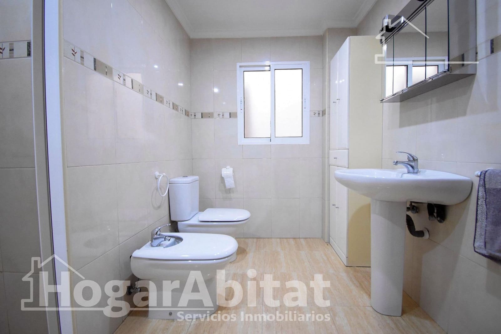 5 makuuhuone Omakotitalo myytävänä paikassa Pego mukana 
autotalli - 148 000 € (Ref: 9778242)