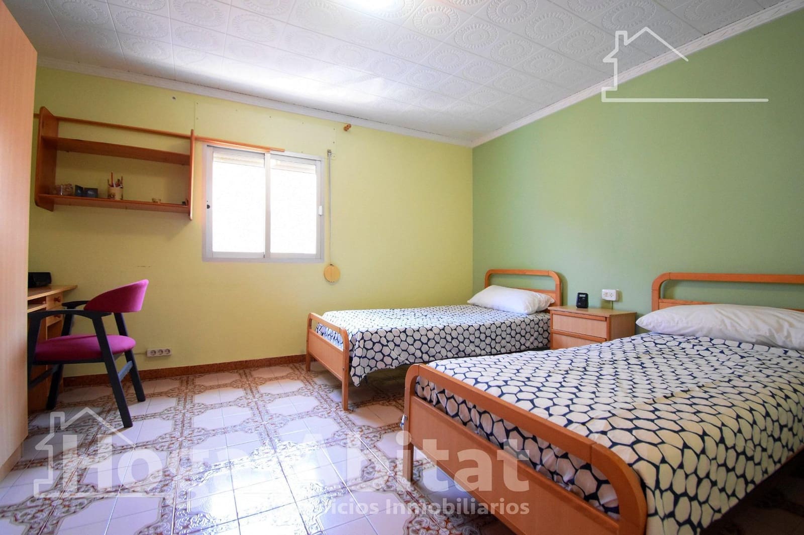 5 makuuhuone Omakotitalo myytävänä paikassa Pego mukana 
autotalli - 148 000 € (Ref: 9778242)