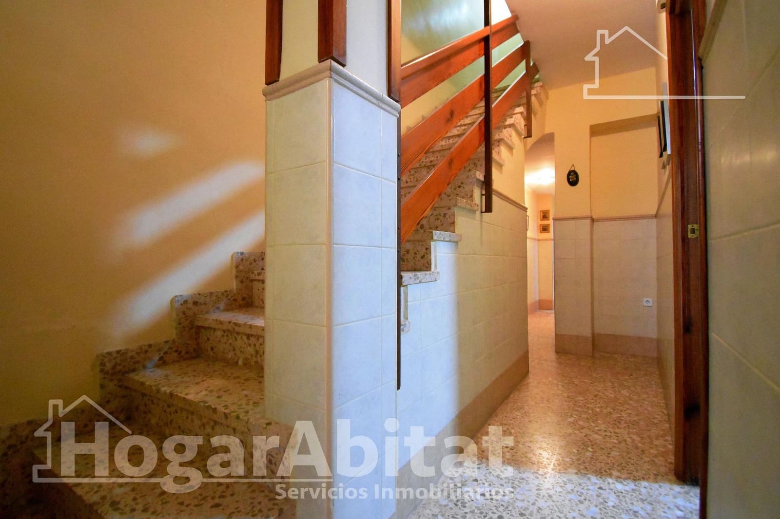 5 makuuhuone Omakotitalo myytävänä paikassa Pego mukana 
autotalli - 148 000 € (Ref: 9778242)