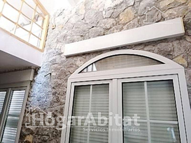 1 soveværelse Villa til salg i Castello de la Plana med garage - € 98.000 (Ref: 9780604)