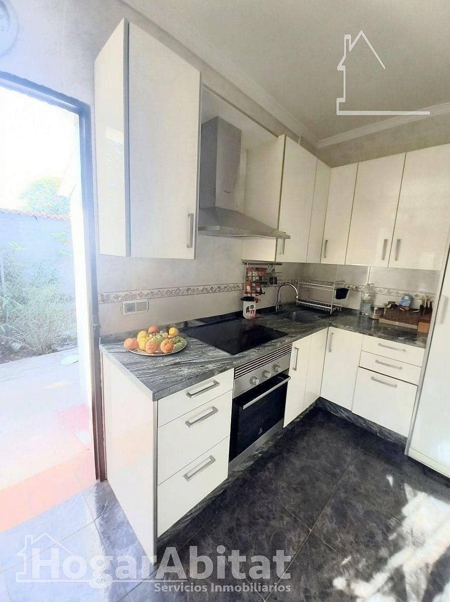 4 soveværelse Villa til salg i El Higueron med garage - € 175.000 (Ref: 9780611)