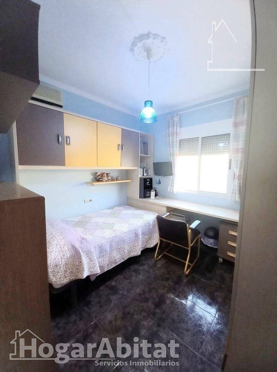 4 soveværelse Villa til salg i El Higueron med garage - € 175.000 (Ref: 9780611)