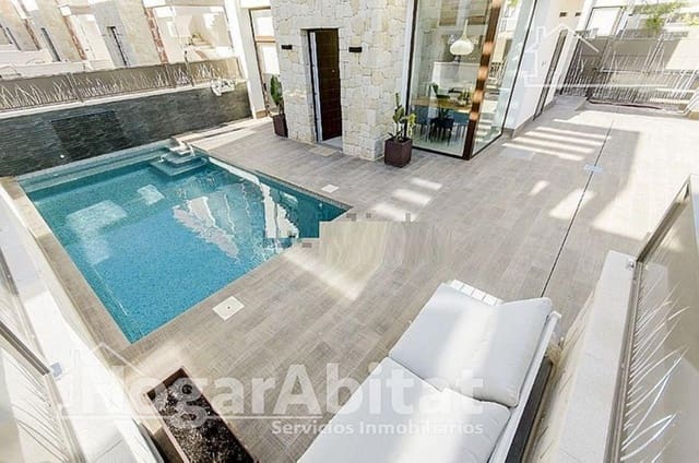 3 chambre Villa/Maison à vendre à Almería ville avec piscine garage - 459 000 € (Ref: 9780617)