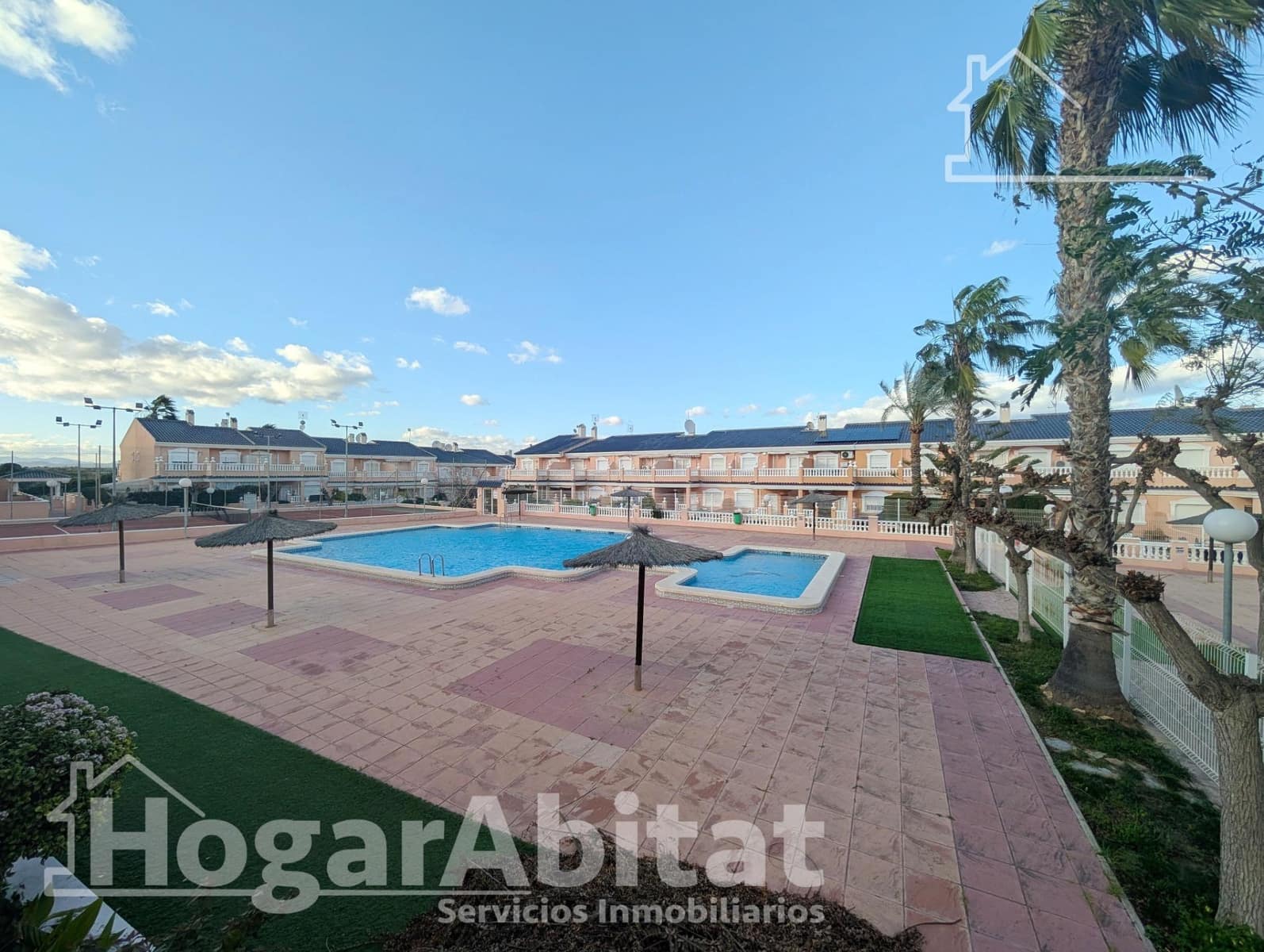 2 chambre Villa/Maison Mitoyenne à vendre à Gran Alacant avec piscine - 203 000 € (Ref: 9780626)