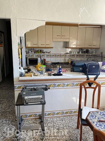 2 soveværelse Villa til salg i Llíria med garage - € 130.000 (Ref: 9780635)