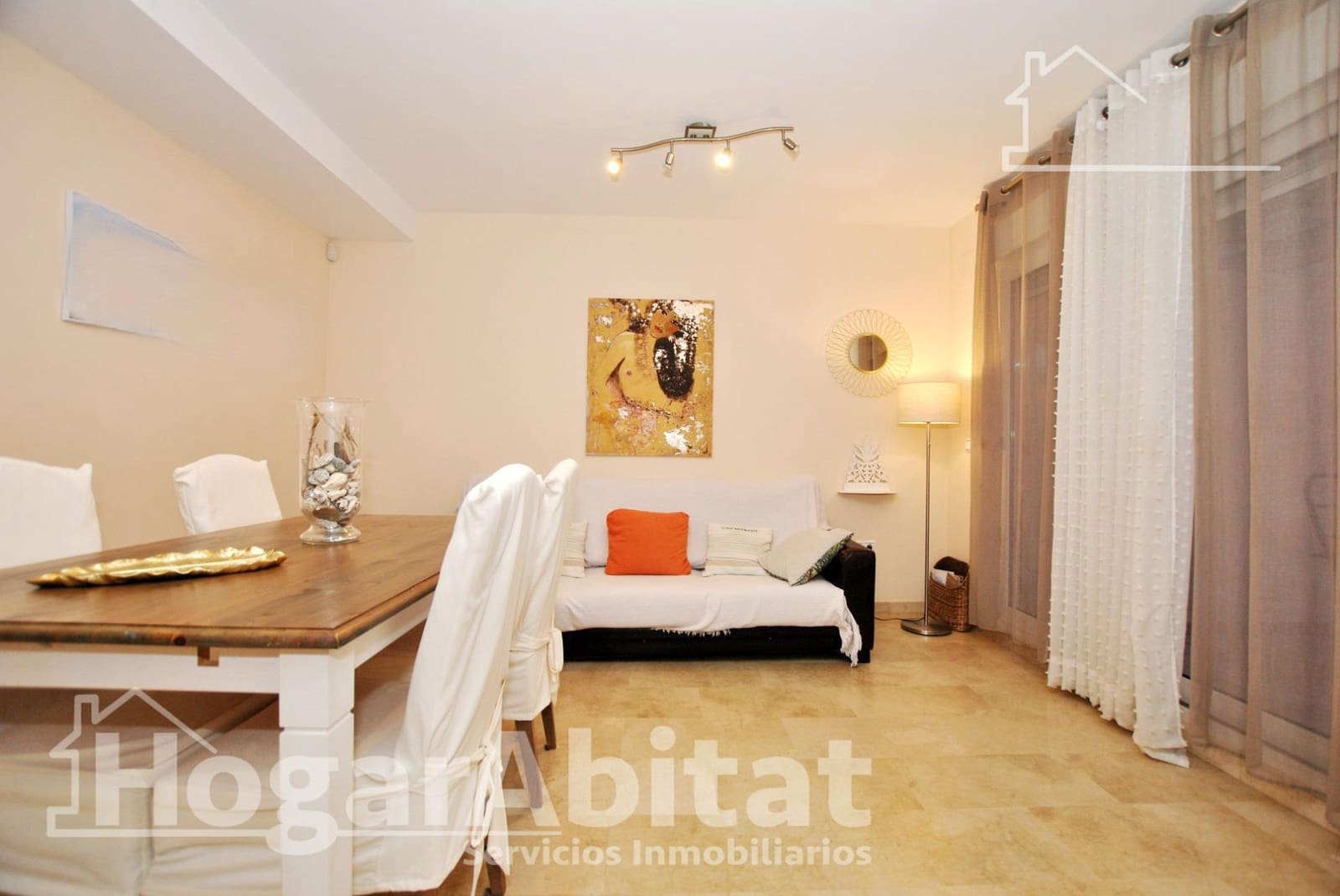 2 soverom Leilighet til salgs i Oliva med svømmebasseng garasje - € 220 000 (Ref: 9780638)