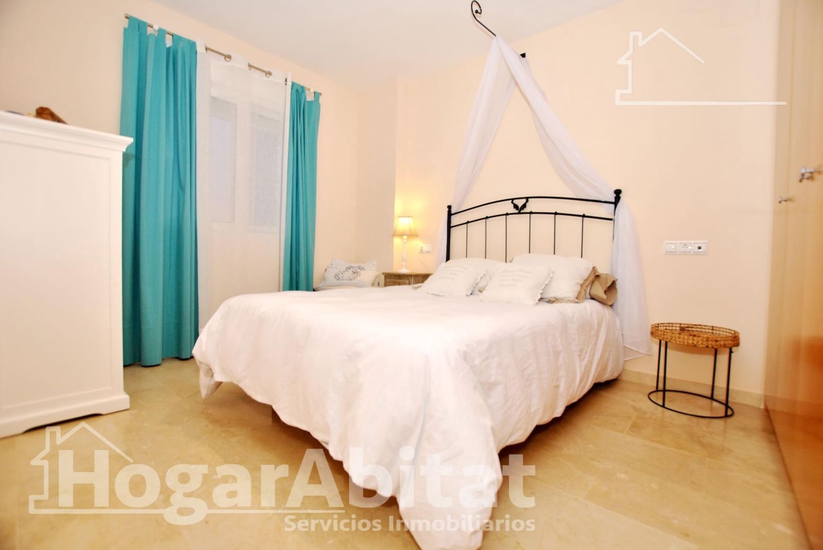 2 soverom Leilighet til salgs i Oliva med svømmebasseng garasje - € 220 000 (Ref: 9780638)