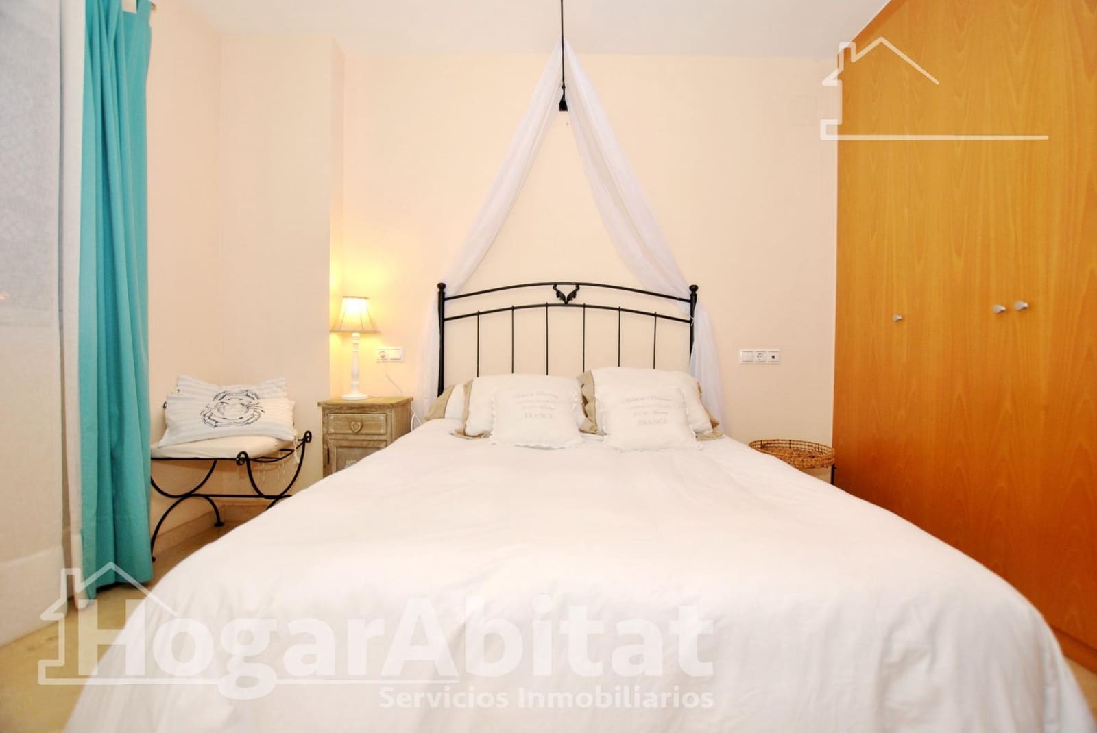 2 soverom Leilighet til salgs i Oliva med svømmebasseng garasje - € 220 000 (Ref: 9780638)