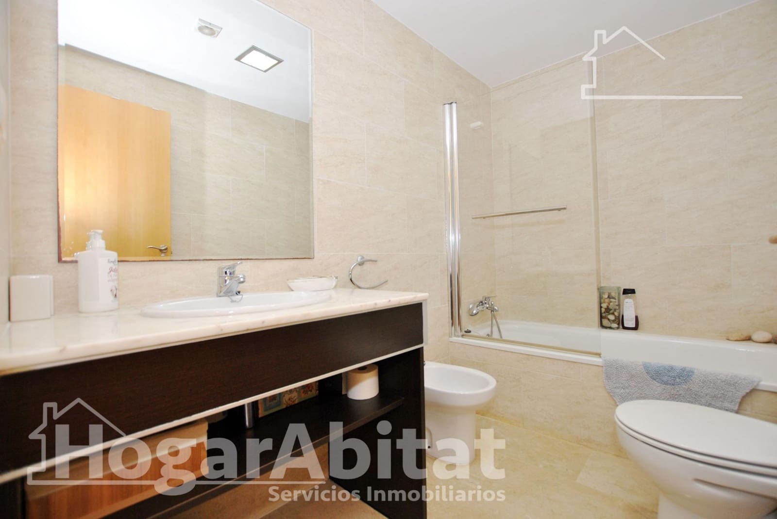 2 soverom Leilighet til salgs i Oliva med svømmebasseng garasje - € 220 000 (Ref: 9780638)