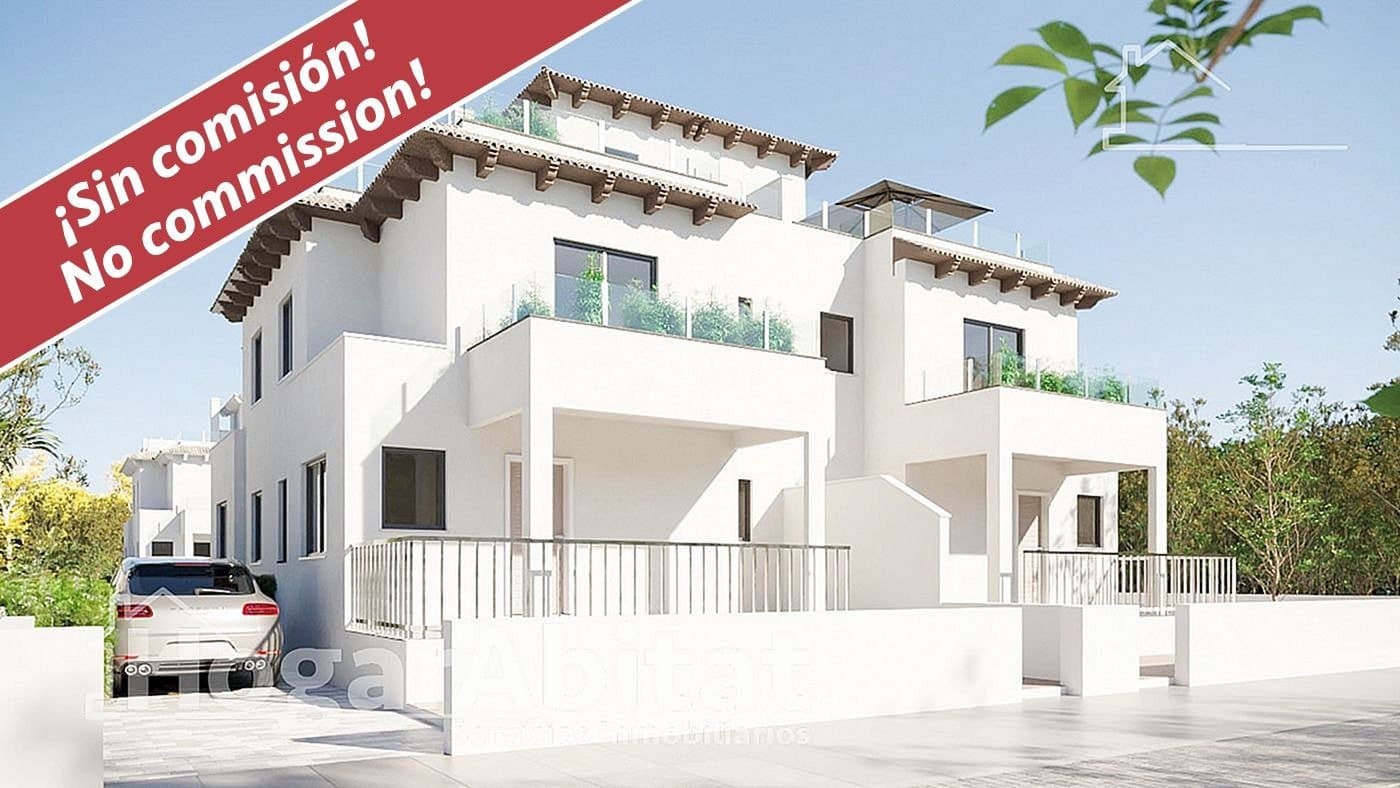3 bedroom Villa for sale in La Marina del Pinet with garage - € 623,000 (Ref: 9780641)
