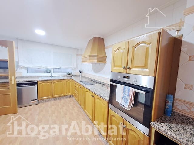 Casa de 8 habitaciones en Ribesalbes en venta con garaje - 295.000 € (Ref: 9780643)