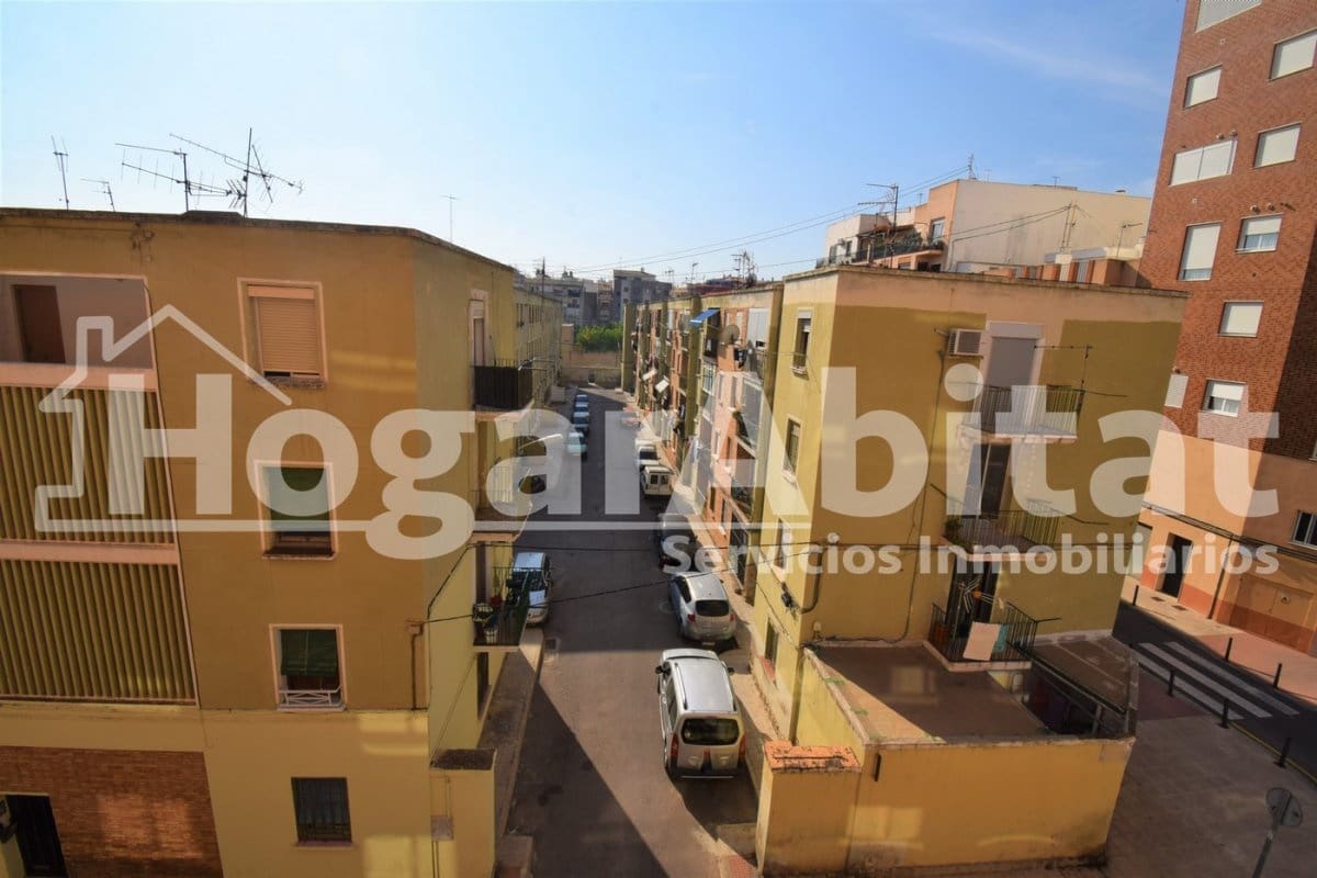 2 Zimmer Wohnung zu verkaufen in Castello de la Plana mit Garage - 138.000 € (Ref: 9780649)