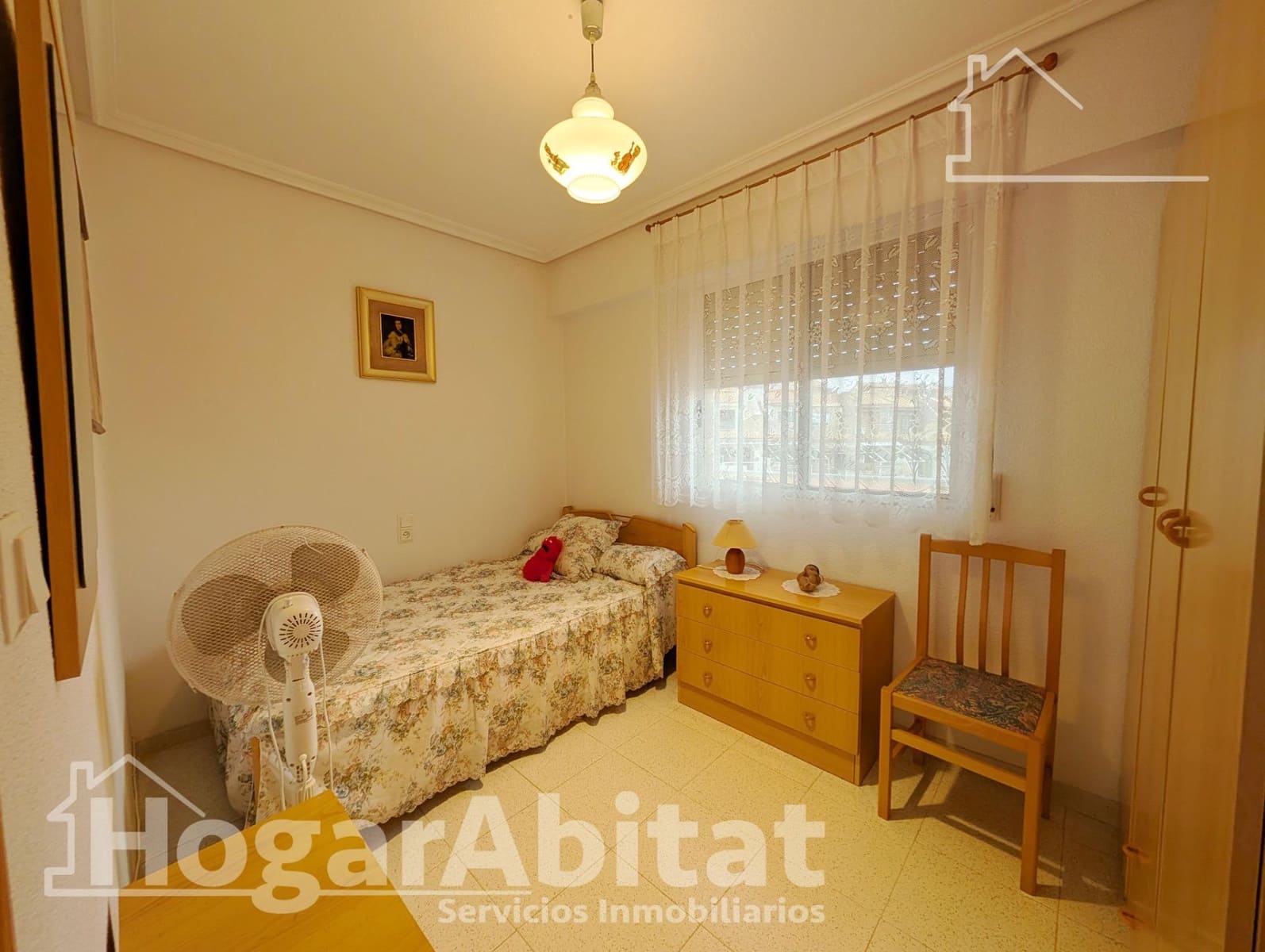 3 bedroom Flat for sale in Arenales del Sol with garage - € 288,000 (Ref: 9787754)