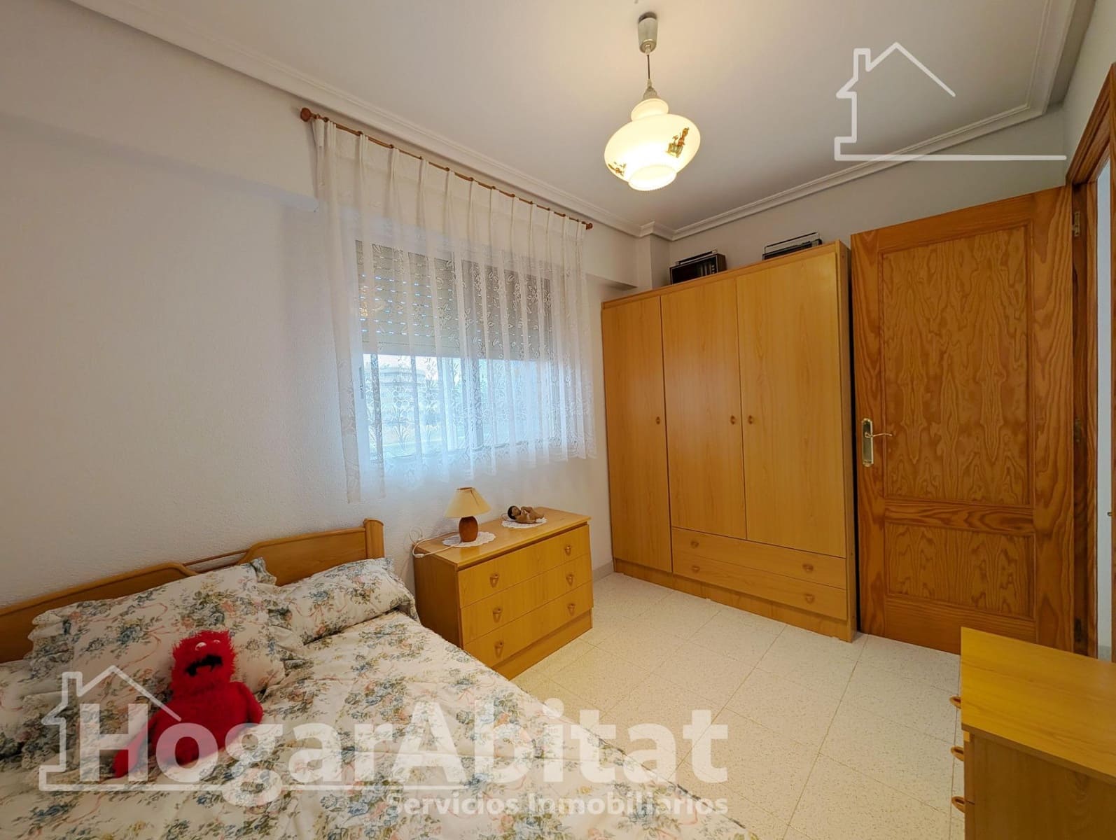 3 bedroom Flat for sale in Arenales del Sol with garage - € 288,000 (Ref: 9787754)