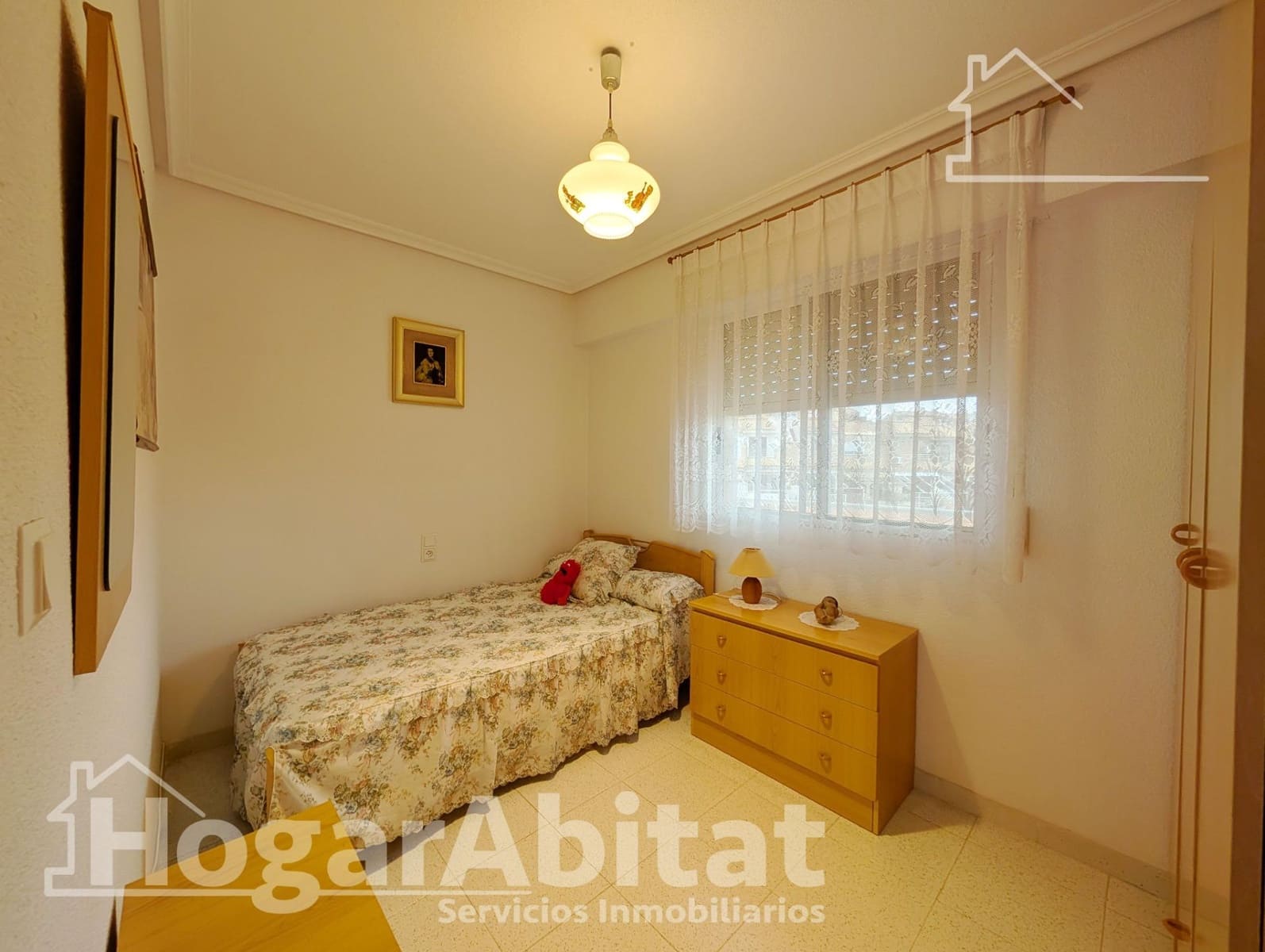 3 bedroom Flat for sale in Arenales del Sol with garage - € 288,000 (Ref: 9787754)