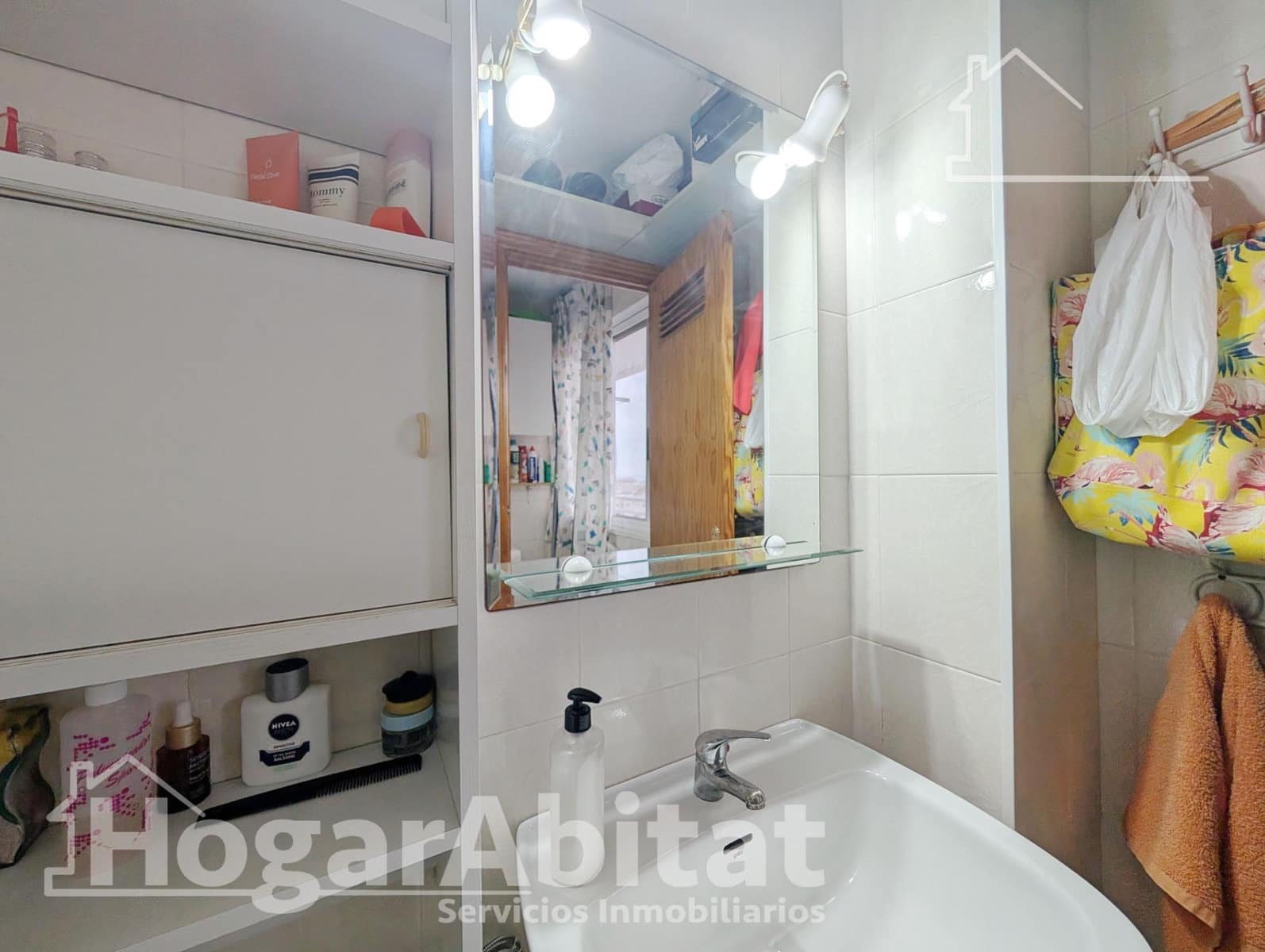 3 bedroom Flat for sale in Arenales del Sol with garage - € 288,000 (Ref: 9787754)