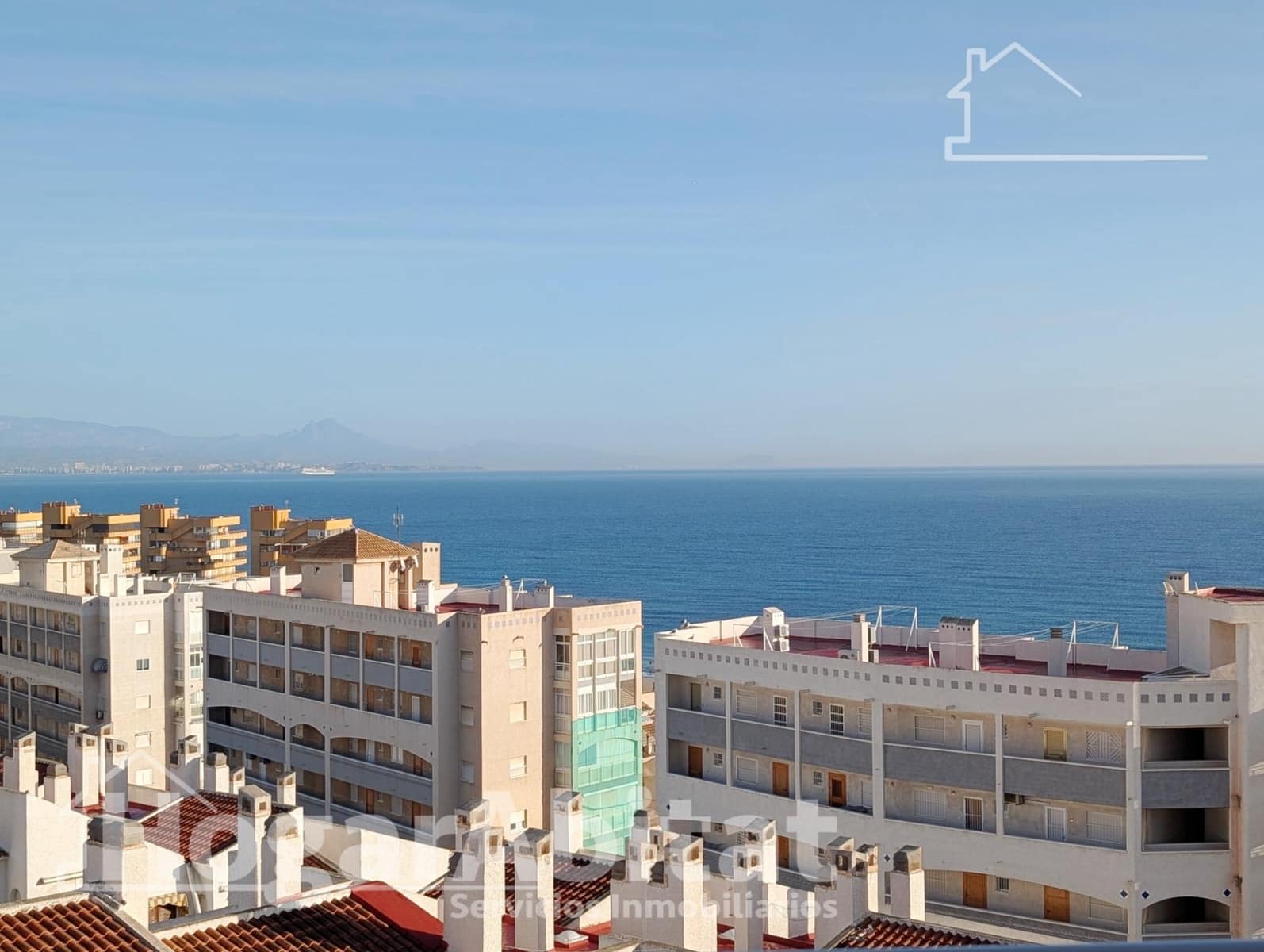 3 bedroom Flat for sale in Arenales del Sol with garage - € 288,000 (Ref: 9787754)