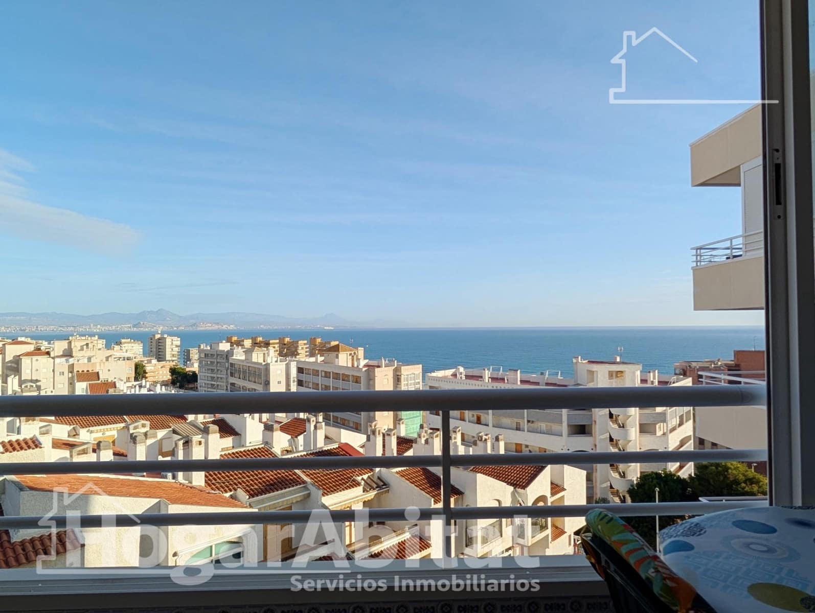 3 bedroom Flat for sale in Arenales del Sol with garage - € 288,000 (Ref: 9787754)