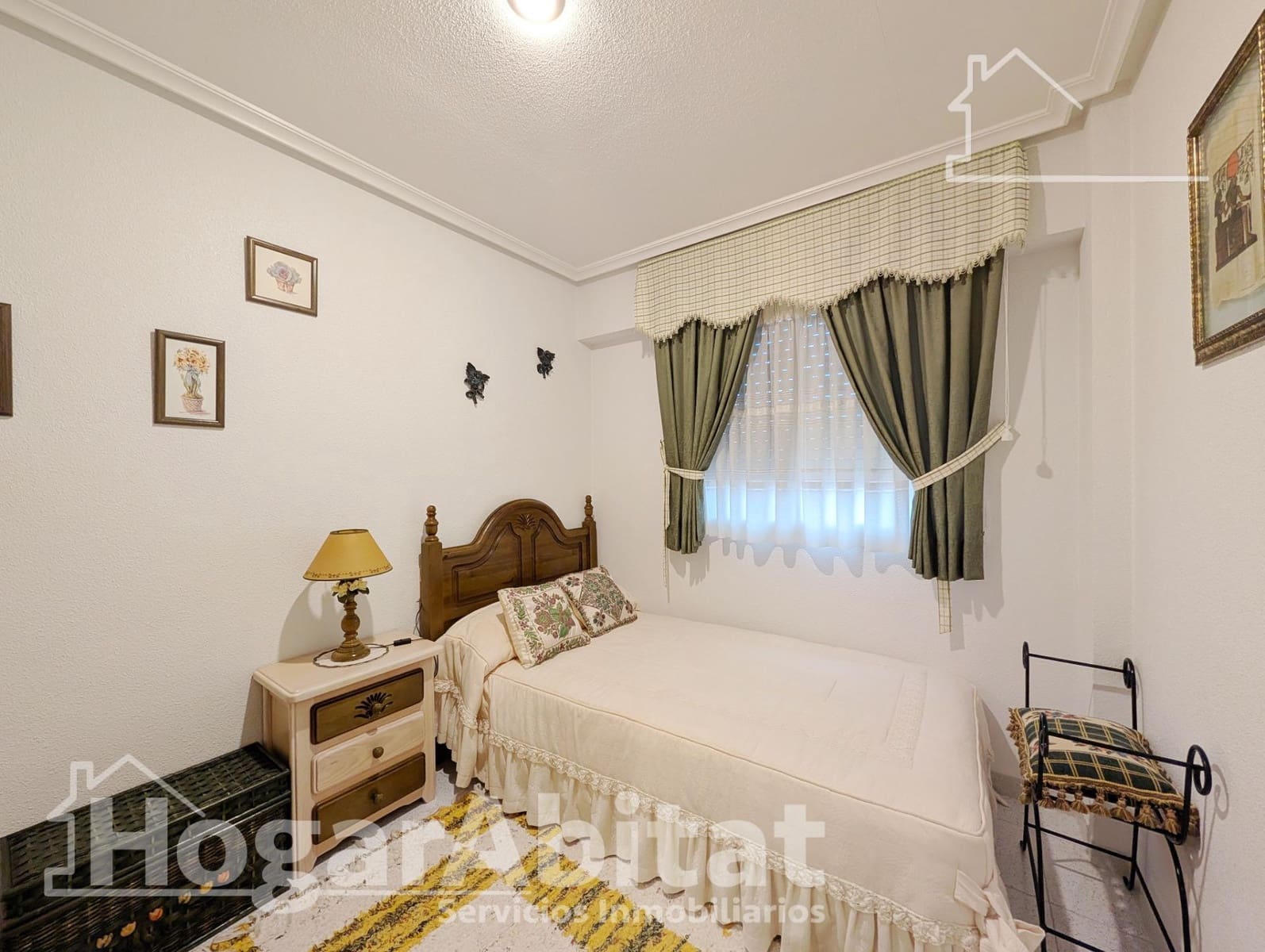 3 bedroom Flat for sale in Arenales del Sol with garage - € 288,000 (Ref: 9787754)