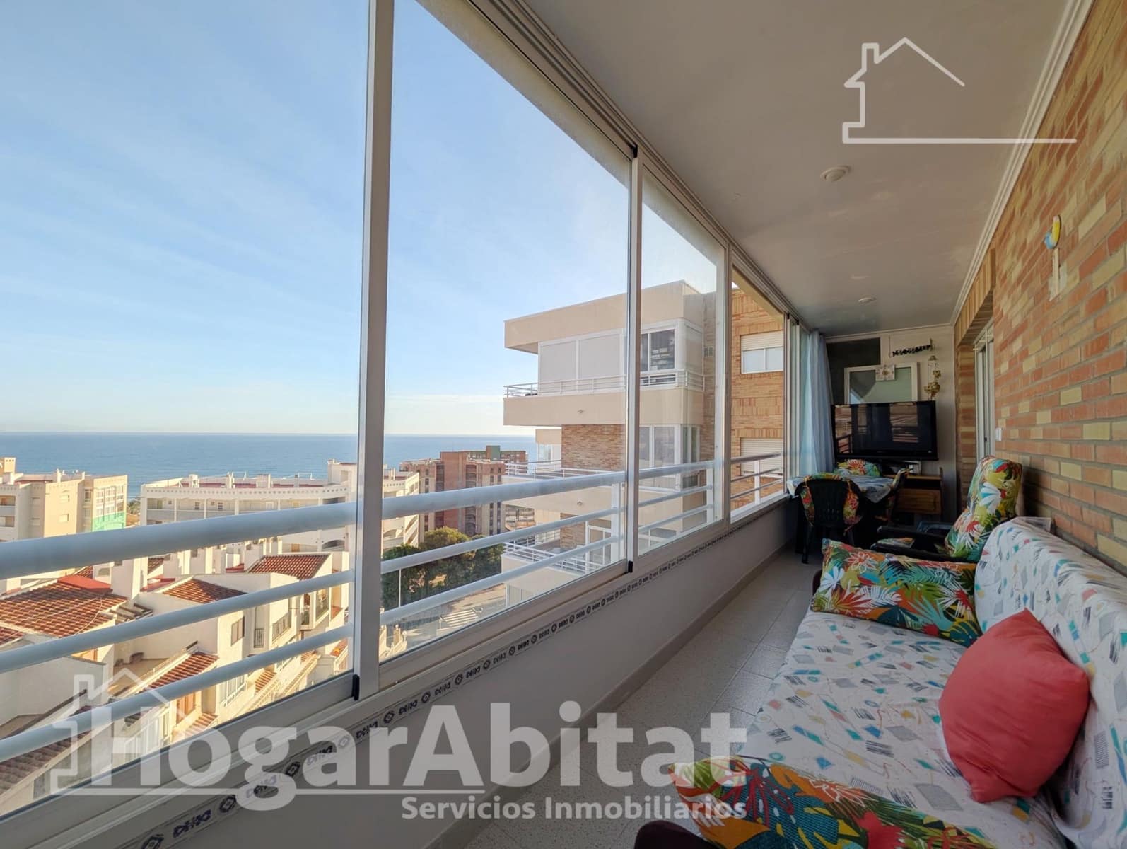 3 bedroom Flat for sale in Arenales del Sol with garage - € 288,000 (Ref: 9787754)