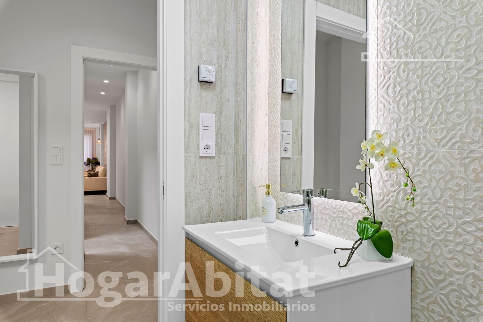 1 chambre Appartement à vendre à Torrevieja avec piscine garage - 339 000 € (Ref: 9787764)