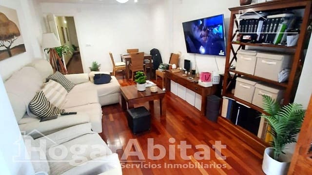 3 bedroom Flat for sale in Torrevieja with garage - € 255,000 (Ref: 9787771)