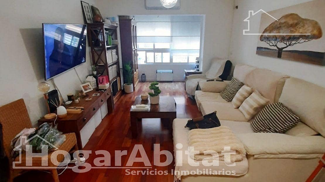 3 bedroom Flat for sale in Torrevieja with garage - € 255,000 (Ref: 9787771)