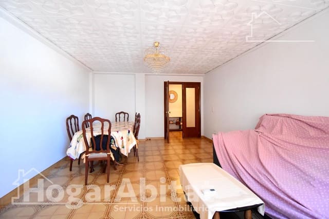4 chambre Appartement à vendre à Piles avec garage - 130 000 € (Ref: 9787800)