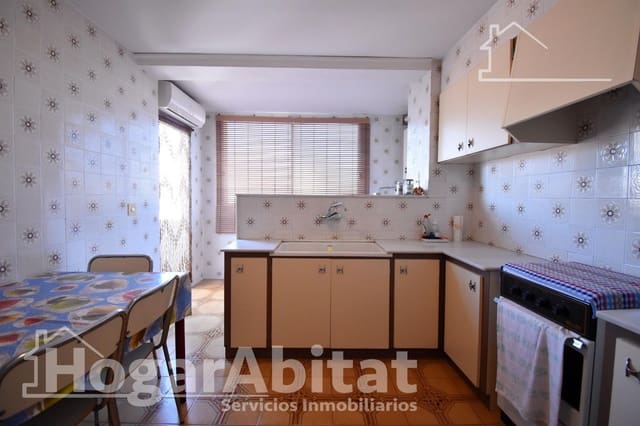 4 chambre Appartement à vendre à Piles avec garage - 130 000 € (Ref: 9787800)