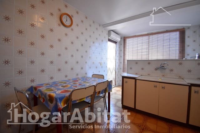 4 chambre Appartement à vendre à Piles avec garage - 130 000 € (Ref: 9787800)