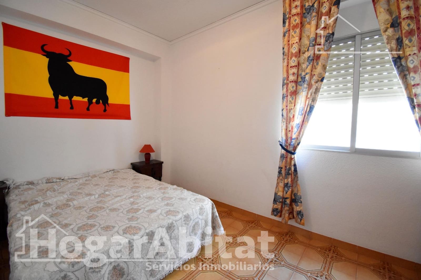 4 bedroom Flat for sale in Piles with garage - € 115,000 (Ref: 9787800)
