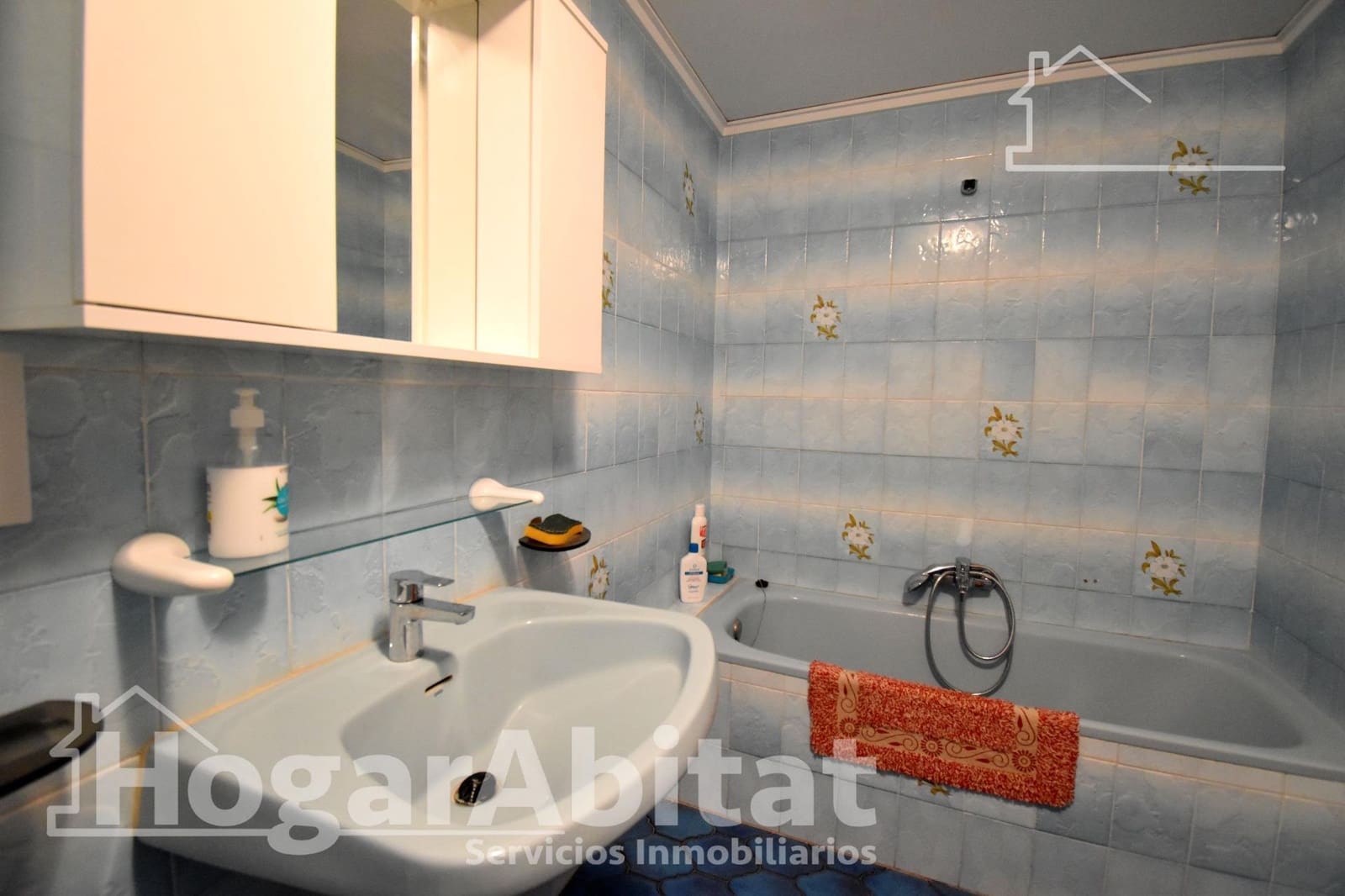 4 bedroom Flat for sale in Piles with garage - € 115,000 (Ref: 9787800)