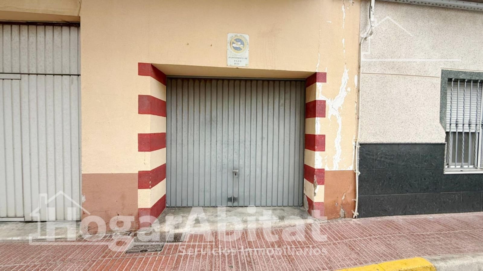 4 bedroom Flat for sale in Piles with garage - € 115,000 (Ref: 9787800)